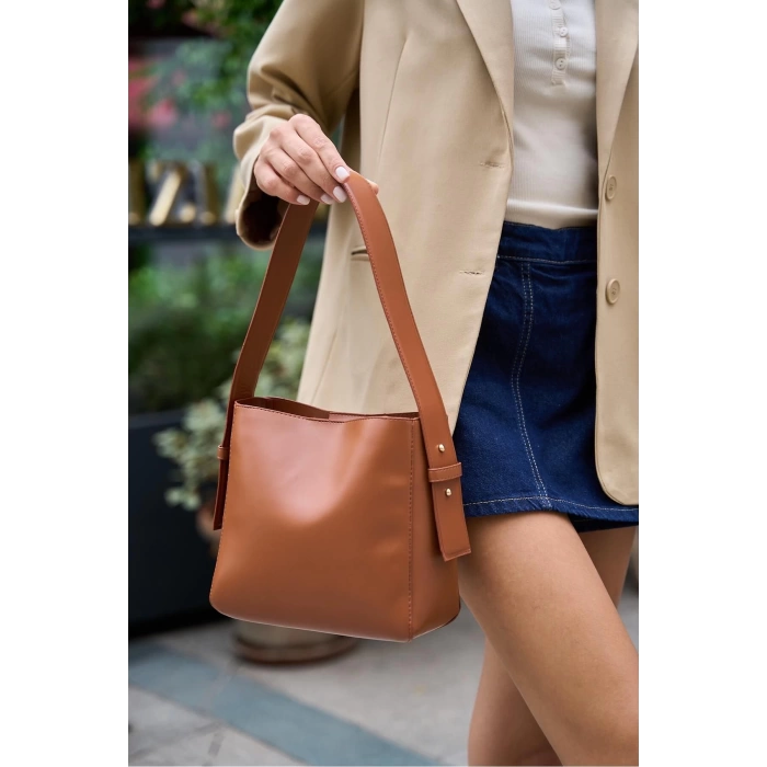 Shopper Yumuşak Deri Ayarlanabilir Askılı Omuz Çantası Vizon