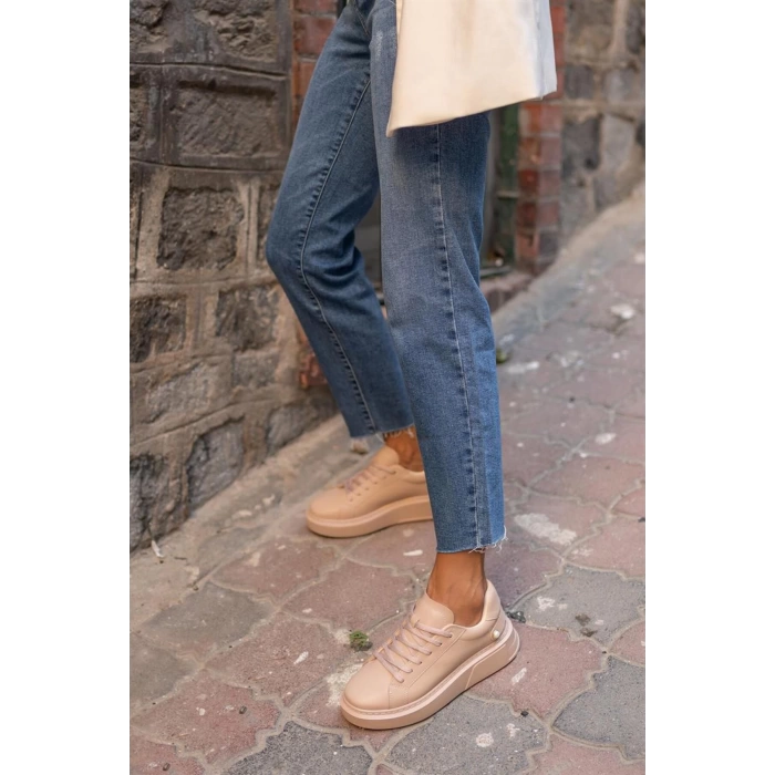 Yuvarlak Burunlu İnci Detaylı Önden Bağcıklı Sneaker Siyah