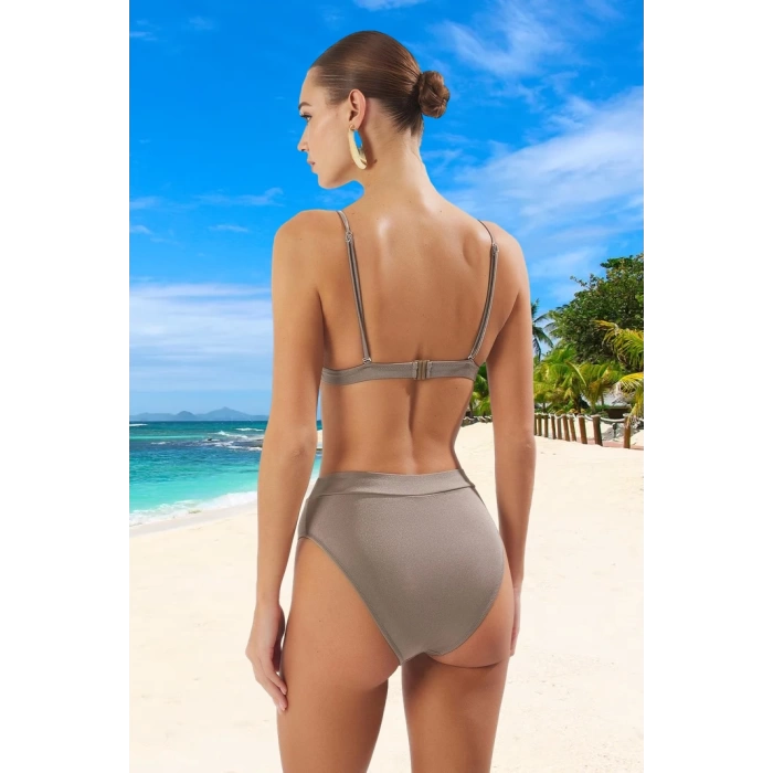 Üçgen Bikini Takımı Esnek Kumaş Klora Dayanıklı Özel Tasarım Ergonomik Kesim UV Korumalı