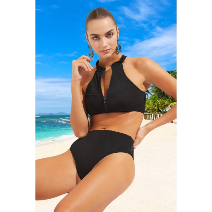 Halter Bikini Takımı Yaz Koleksiyonu Şık Detaylı Klora Dayanıklı Plaj Ve Havuz İçin