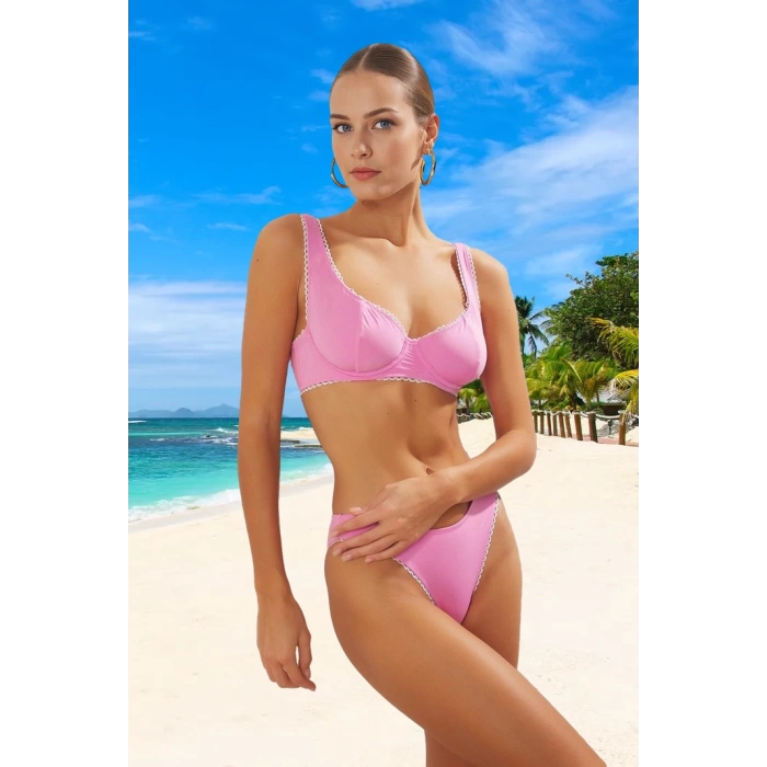 Bikini Takımı Esnek Kumaş UV Korumalı Plaj Ve Havuz İçin Yaz Koleksiyonu Şık Detaylı
