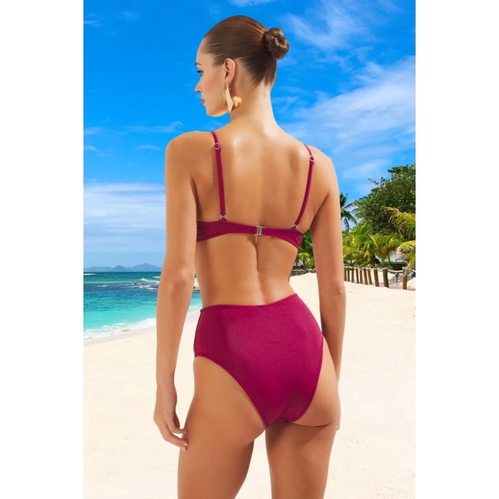 Desenli Üçgen Bikini Takımı Ergonomik Kesim Hızlı Kuruyan Premium Kalite Su Sporları İçin