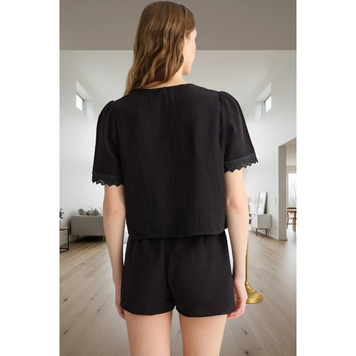 100 Pamuk Müslin Brodeli Detaylı Kadın Pijama Takımı V Yaka Regular Günlük Kullanım İçin