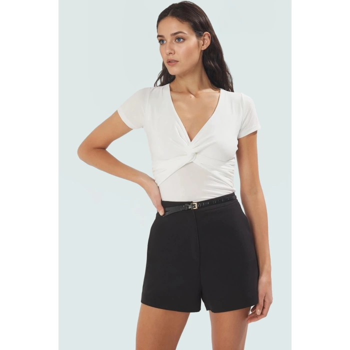 100 Polyester Fitted Vücut Bluz Renk V Yaka Yazlık Şık Görünüm Zarifane Tasarım Uzun Ömürlü