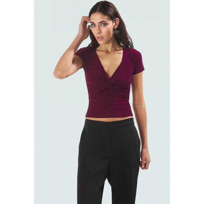 100 Polyester Fitted Vücut Bluz Renk V Yaka Yazlık Şık Görünüm Zarifane Tasarım Uzun Ömürlü