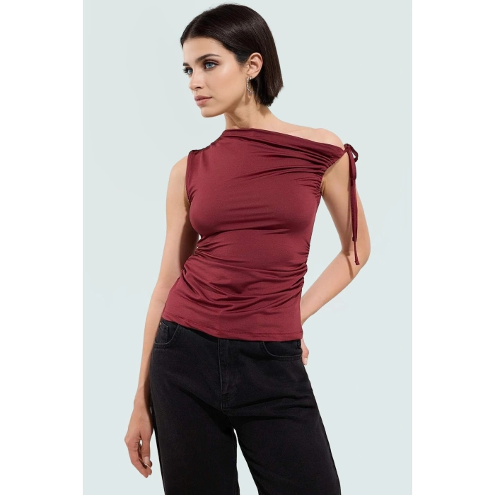100% Polyester Micro Dokuma Bluz Asimetrik Yaka Fitted Kalıp Yazlık ve Rahat Mükemmel Uyum