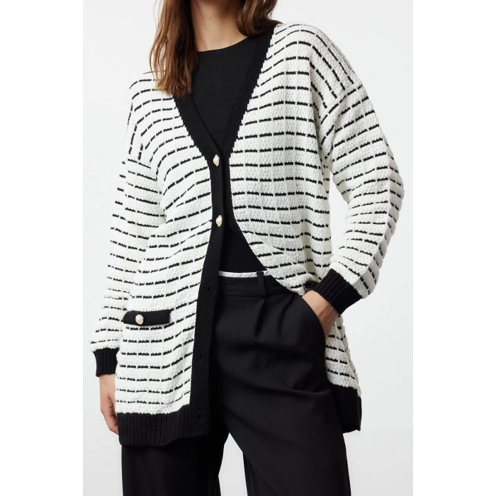 Womens Modern Style Comfortable Long V Neck Patterned Sleeve Regular Knitwear Cardigan