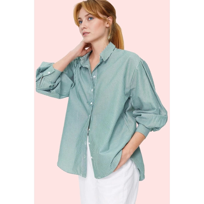Kadın Basic Pamuklu Geniş Kalıp Çizgili Gömlek Rahat Günlük Stil Yaz Aylarının Vazgeçilmezi