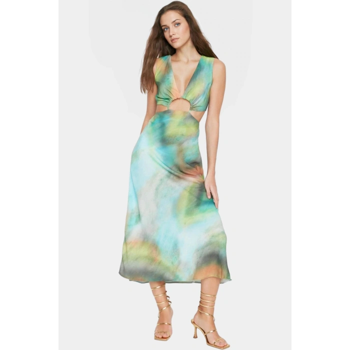 Batik Desenli Maxi Elbise A Line Kalıp Polyester Kumaş Yazlık Elbise Uzun Ömürlü Yüksek Kalite
