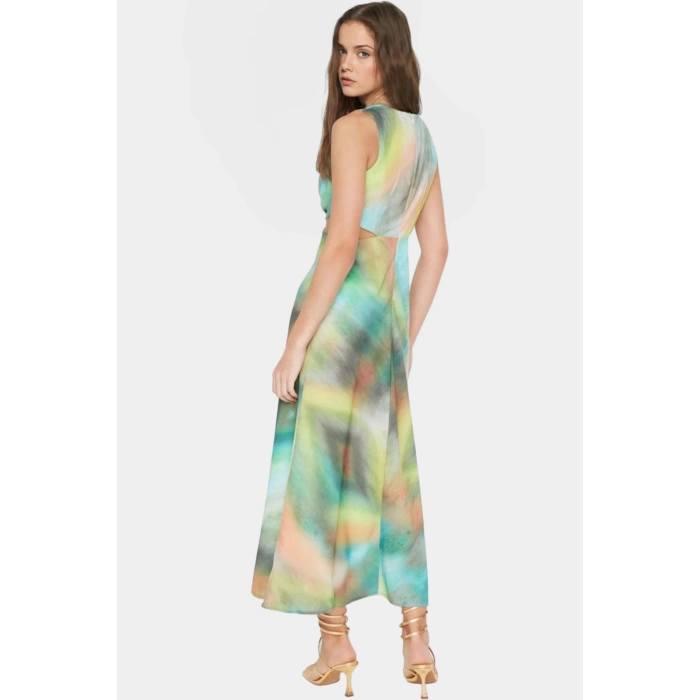 Batik Desenli Maxi Elbise A Line Kalıp Polyester Kumaş Yazlık Elbise Uzun Ömürlü Yüksek Kalite