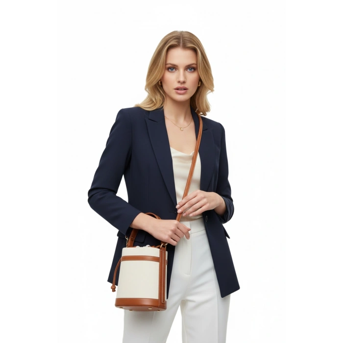 Kadın Kontrast Dikişli Kova Formlu El ve Omuz Kullanımlı Büzgülü Modern Çanta