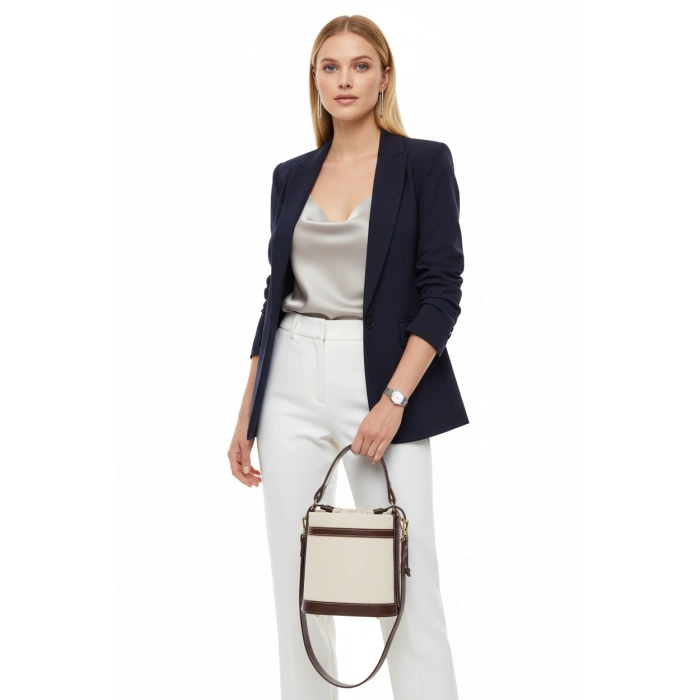 Kadın Kontrast Dikişli Kova Formlu El ve Omuz Kullanımlı Büzgülü Modern Çanta