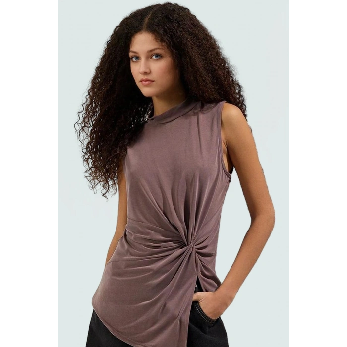 71% Modal 29% Polyester Bluz Dik Yaka Asimetrik Kolsuz Tasarım Kaliteli İşçilik Uzun Ömürlü