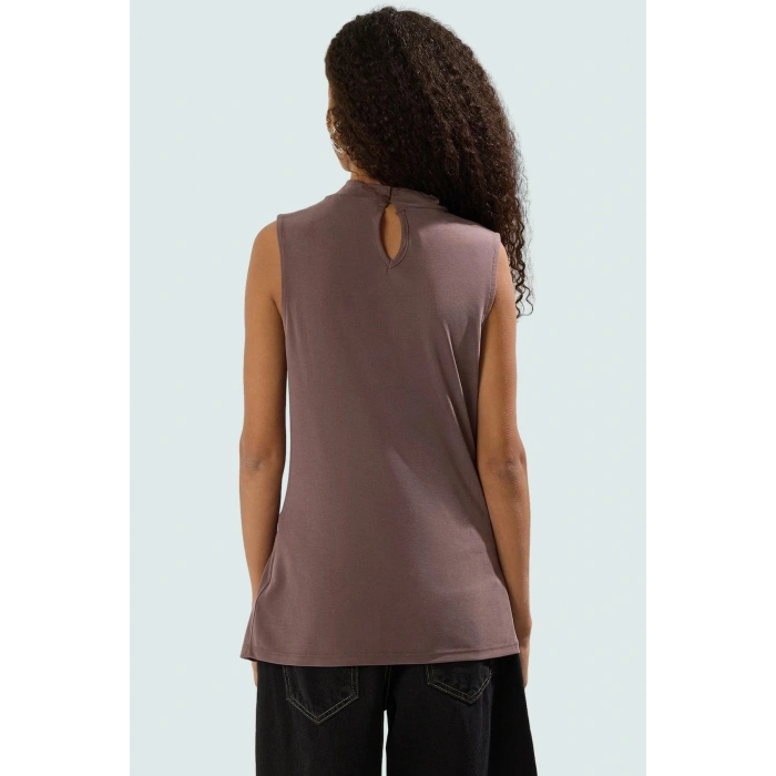 71% Modal 29% Polyester Bluz Dik Yaka Asimetrik Kolsuz Tasarım Kaliteli İşçilik Uzun Ömürlü