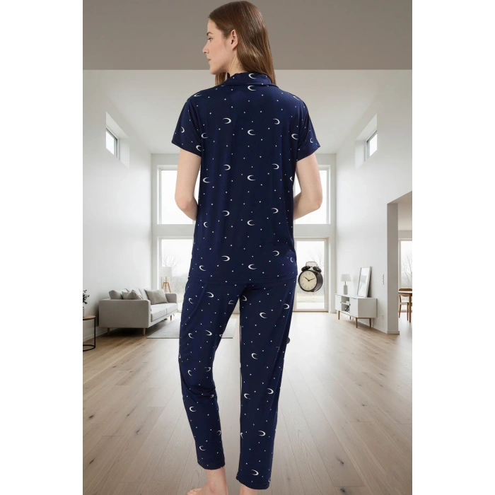90 Polyester 10 Elastan Pijama Takımı Galaksi Desenli Rahat ve Şık Görünüm