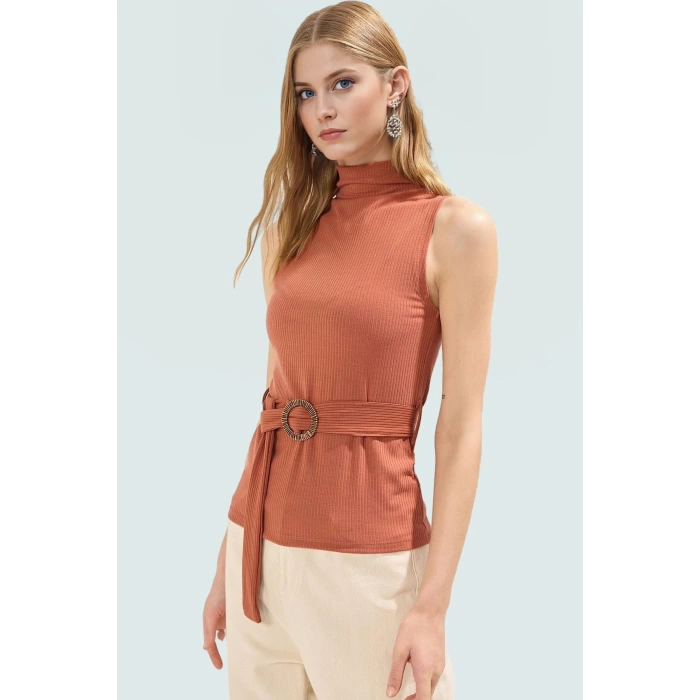 96 Polyester 4 Elastan Fitted Örme Bluz Dik Yaka Kemer Detayı Uzun Ömürlü Profesyonel Görünüm