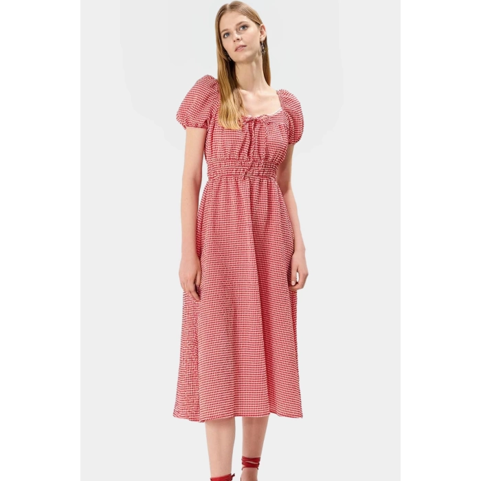 A Kesim Dantel Detaylı Kısa Kollu Dokuma Midi Elbise 95 Polyester 5 Elastan Özenle Seçilmiş