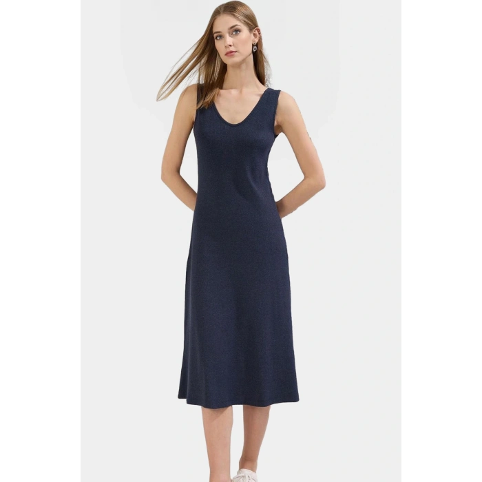 A line Kolsuz Örme Elbise Rahatlık ve Şıklık Bir Arada Premium Kalite Rahat Şık Modern Stil