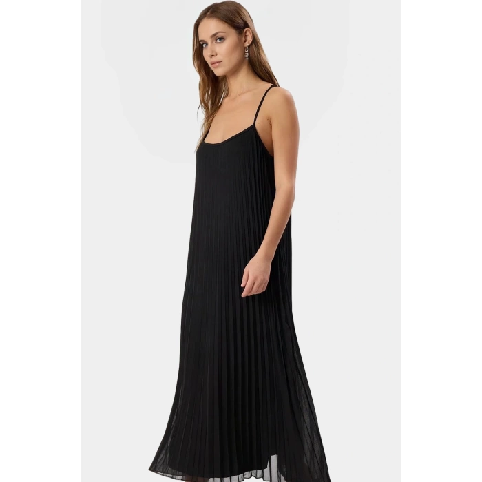 A line Tül Maxi Elbise Örme Kumaş Halter Yaka Yırtmaçlı Rahat Kesim Mükemmel Uyum Trend Tasarım