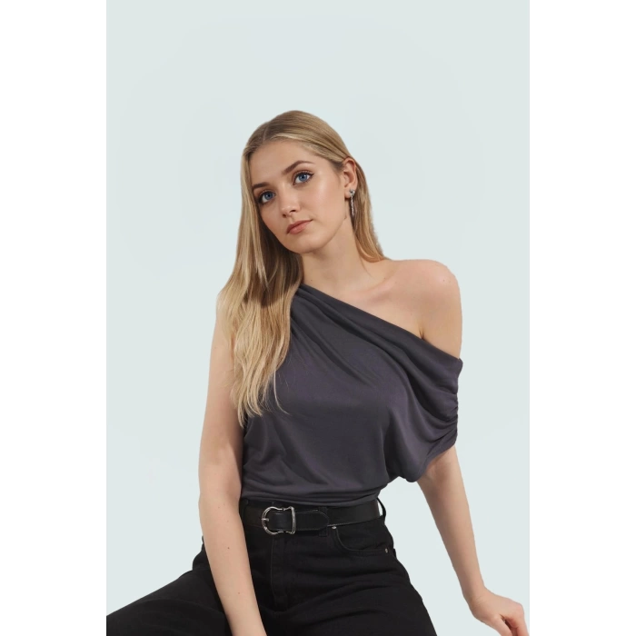 Akışkan Modal Kumaşlı Kolsuz Bluz Fitted Günlük Casual Şık Renk Modern Stil Yüksek Kalite