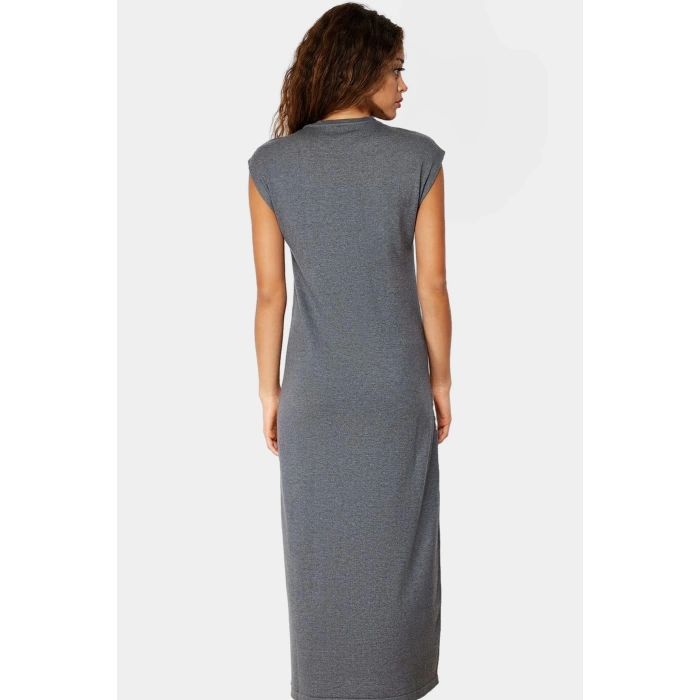 Akrilik Pamuk Triko Maxi Elbise Rahat Günlük Kullanım İçin Şık Görünüm Trend Tasarım Modern Stil