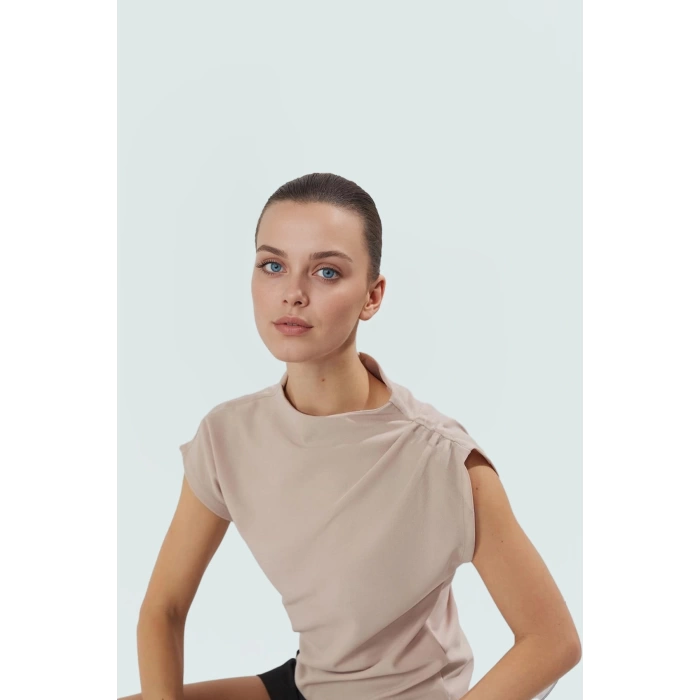 Aksesuar Detaylı Örme Bluz Fitted Kalıp Kısa Kol Casual Uzun Ömürlü Rahat Kullanım