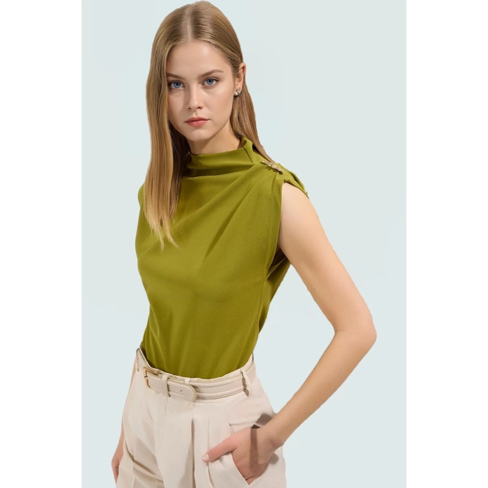 Aksesuar Detaylı Örme Bluz Fitted Kalıp Kısa Kol Casual Uzun Ömürlü Rahat Kullanım