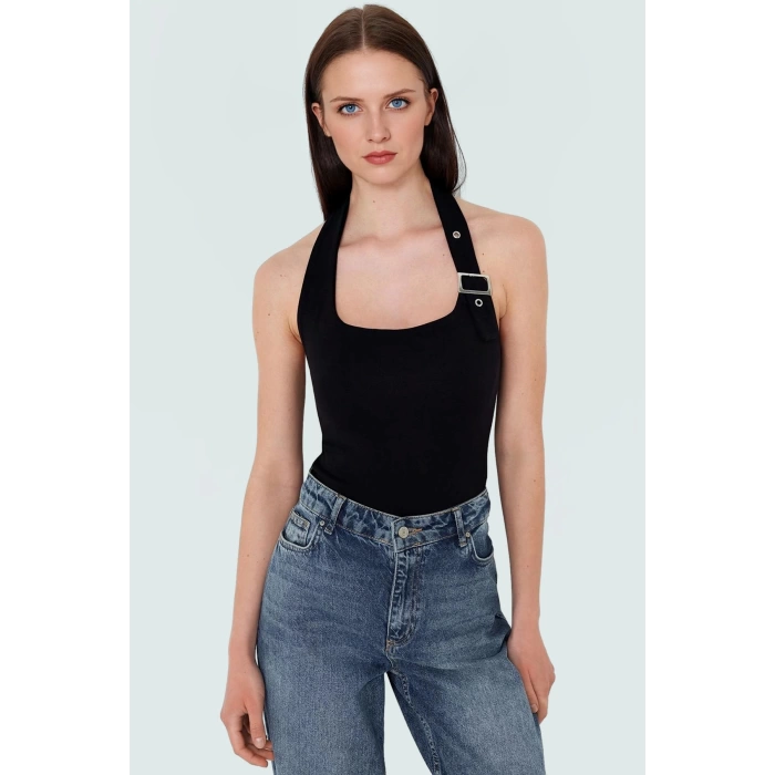 Aksesuar Detaylı Örme Crop Bluz %96 Viskoz %4 Elastan Yazlık Günlük Özenle Seçilmiş