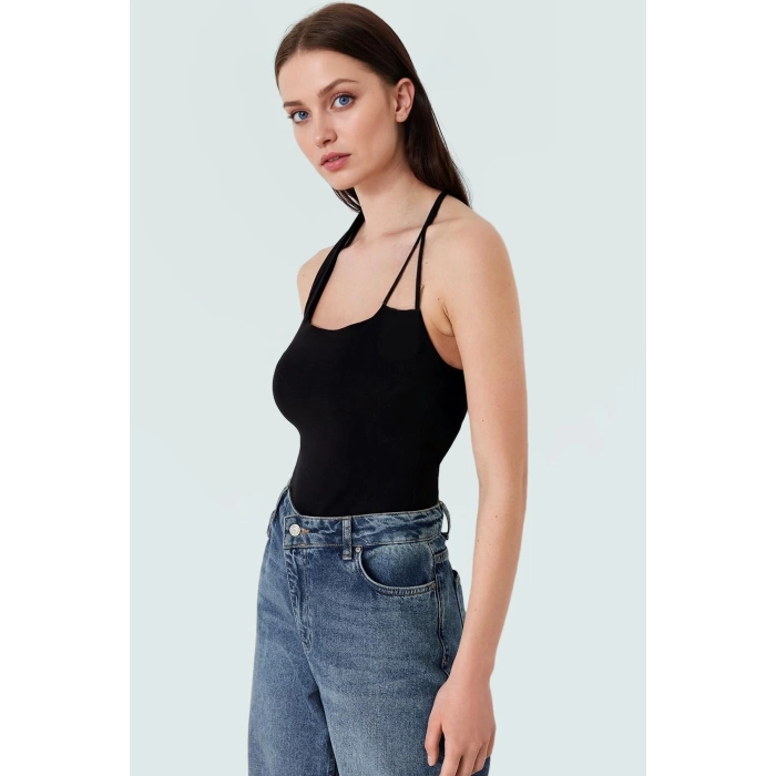 Aksesuar Detaylı Örme Crop Bluz %96 Viskoz %4 Elastan Yazlık Günlük Özenle Seçilmiş