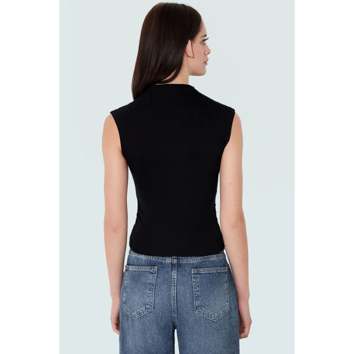 Asimetrik Kolsuz Bluz Viskoz Elastan Yazlık Fitted Dik Yaka Şık Görünüm Günlük Kullanım İçin