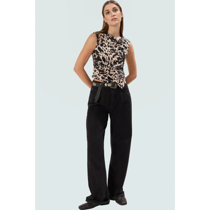 Asimetrik Kolsuz Fitted Bluz Çok Desenli Polyester Yazlık Konforlu Kesim Özel Tasarım
