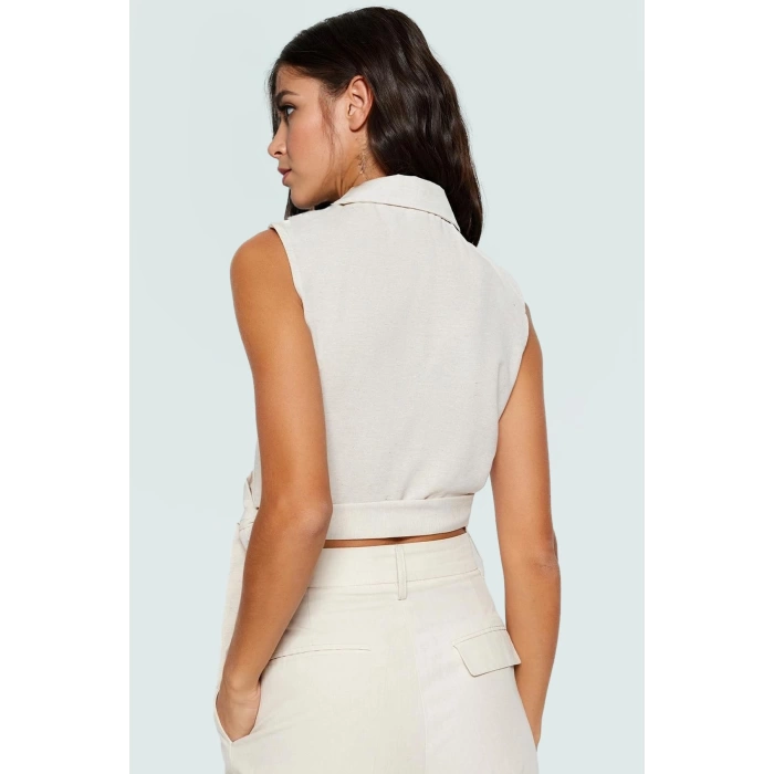 Bağlamalı Crop Bluz Dokuma Kumaştan Şık ve Rahat Bir Seçim Özel Tasarım Modern Stil