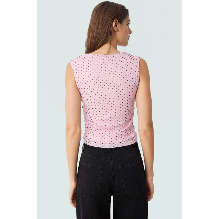 Basic Crop Bluz Örme Tül Kumaş Kare Yaka Günlük Stil Modern Konforlu Kesim Seçkin Malzeme