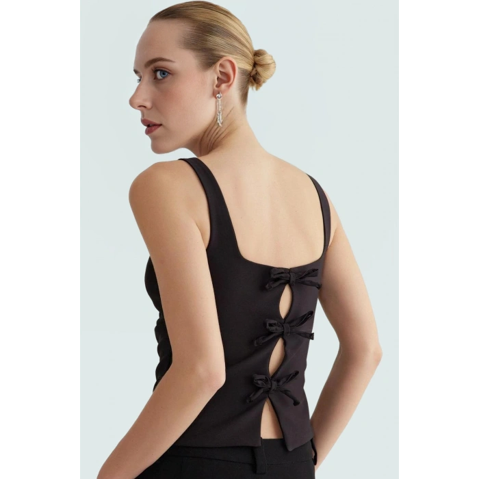 Basic Fitted Bluz Nefes Alan Dokuma Kumaş Kayık Yaka Kaliteli İşçilik Yüksek Kalite