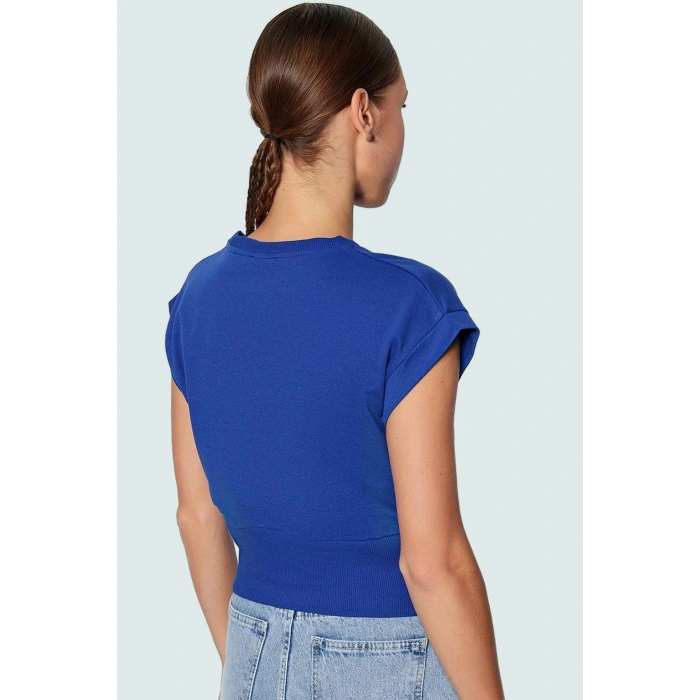 Bisiklet Yaka Kolsuz Örme Bluz Crop Fit Yazlık Günlük Zarifane Tasarım Dayanıklı Malzeme