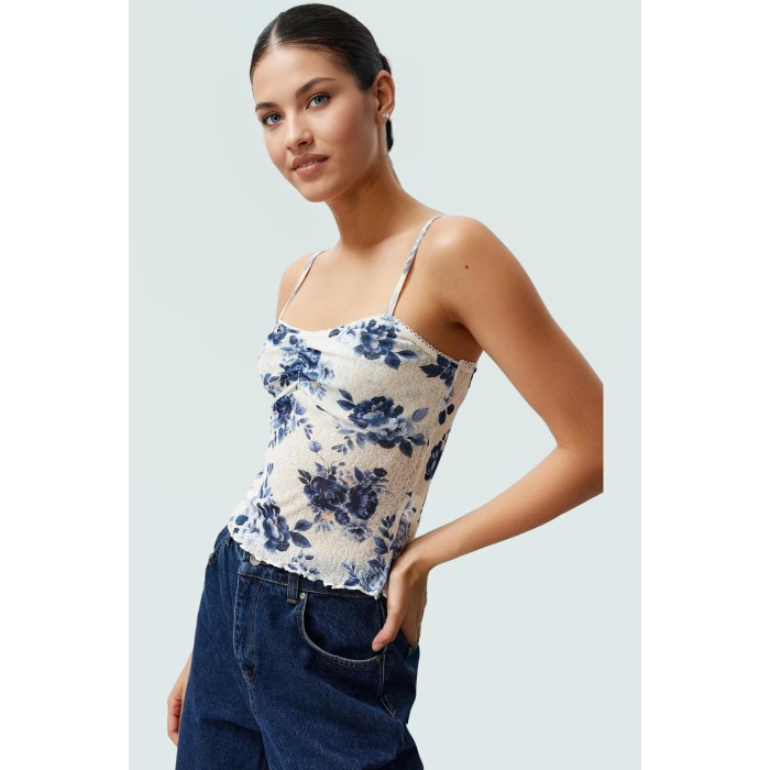 Çiçekli Crop Bluz Polyester Örme Kumaş Kalp Yaka İnce Askılı Yazlık Zarifane Tasarım