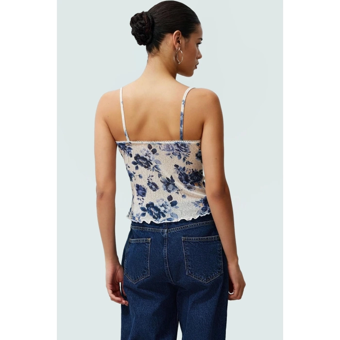 Çiçekli Crop Bluz Polyester Örme Kumaş Kalp Yaka İnce Askılı Yazlık Zarifane Tasarım