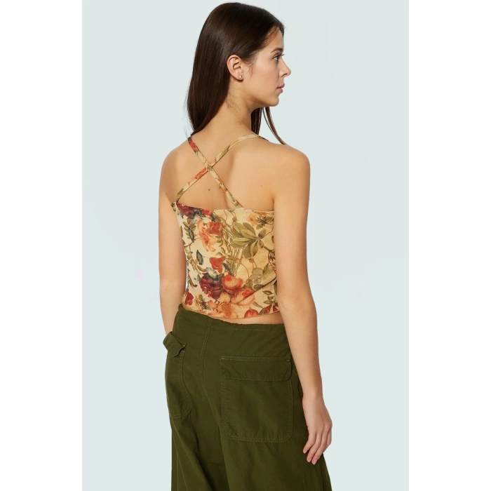 Çiçekli Desenli Fitted Vücuda Oturan Askılı Crop Bluz Örme Tül Kumaş Özenle Seçilmiş