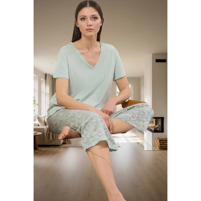 Çiçekli Kapri Pijama Yumuşak Örme Regular Kalıp Trend Tasarım Yüksek Kalite Seçkin Malzeme