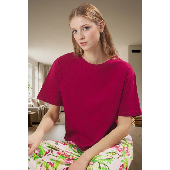 Çiçekli Örme Pijama Takımı Rahat Kesim ve Yüksek Kalite Özenle Seçilmiş Günlük Kullanım İçin