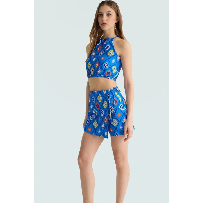 Çok Geometrik Desenli Fitted Halter Yaka Bluz ve Mini Etek Yaz Takımı Modern Stil