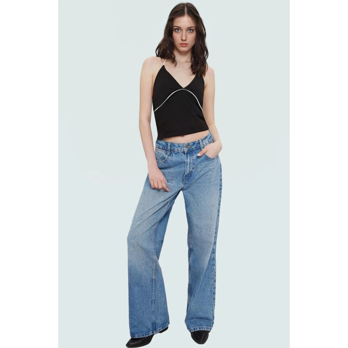 Cool & Comfort Örme Bluz Fitted Kalıp Havuz Yaka İnce Askılı Özenle Seçilmiş
