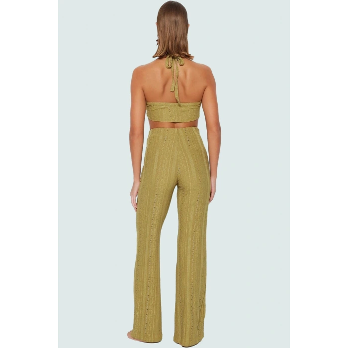 Dantel Detaylı Halter Yaka Crop Bluz ve Geniş Paça Pantolon Plaj Takımı Özel Tasarım