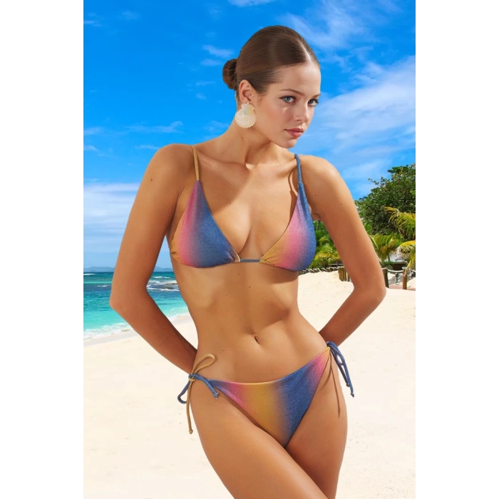Desenli Üçgen Bikini Takımı Özel Tasarım Su Sporları İçin Yaz Koleksiyonu UV Korumalı