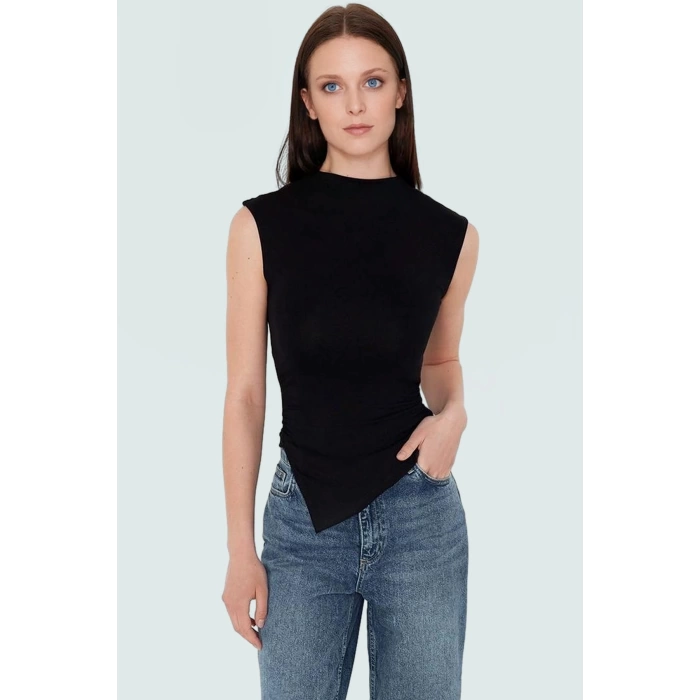 Dik Yaka Fitted Örme Bluz Regular Boy Asimetrik Kesim Mükemmel Uyum Özel Tasarım