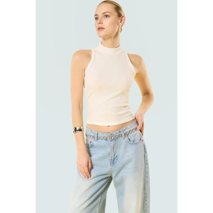Dik Yaka Örme Bluz Fitted Kalıp %100 Polyester Yazlık Günlük Konforlu Kesim Şık Görünüm