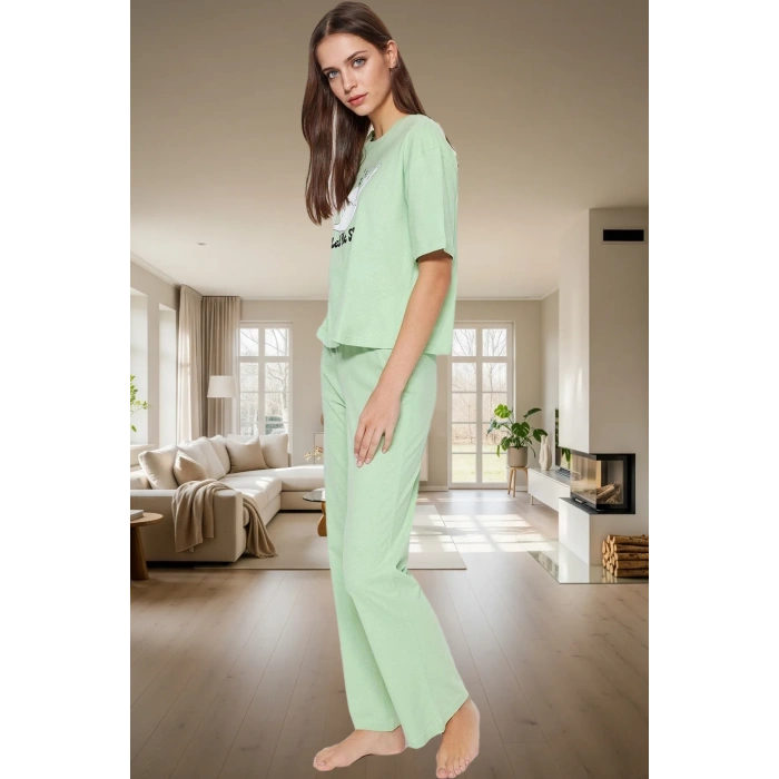 Eğlenceli Baskılı Homewear Pijama Takımı %100 Pamuk Rahat Kesim Modern Stil Kullanım