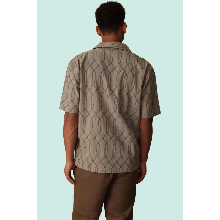 Erkek Basic Fit Nakışlı Gömlek Pamuklu Dokuma Kumaşla Rahatlık ve Şıklık Dayanıklı Malzeme