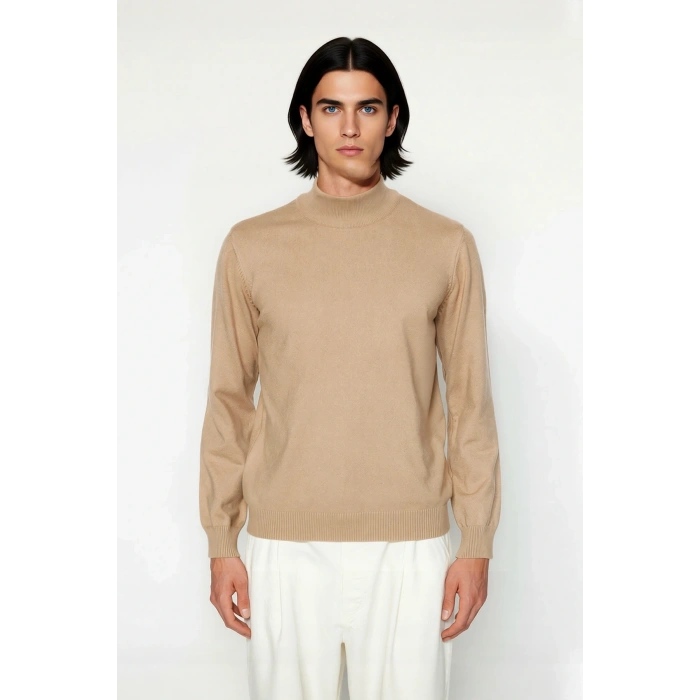 Erkek Basic Regular Fit Dik Yaka Triko Kazak Orta Kalınlıkta Yumuşak Dokusuyla Şıklık Sunar