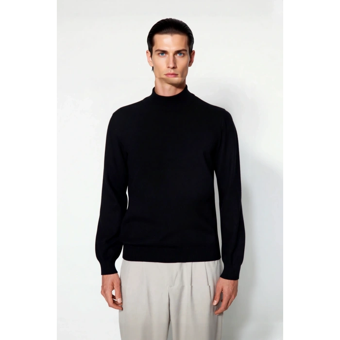 Erkek Basic Regular Fit Dik Yaka Triko Kazak Orta Kalınlıkta Yumuşak Dokusuyla Şıklık Sunar